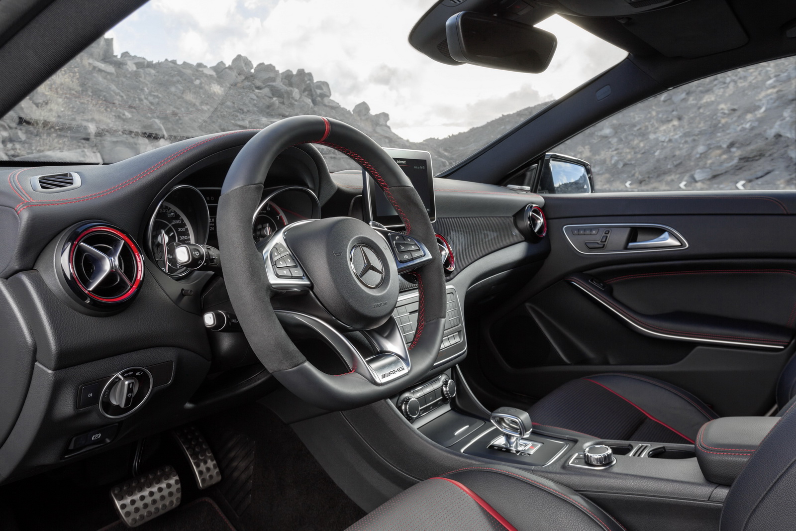 Mercedes Benz Cla 180 Amg Line