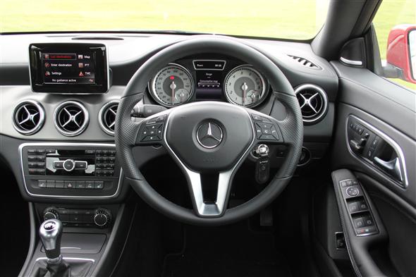 Mercedes Benz Cla 180 Amg Line