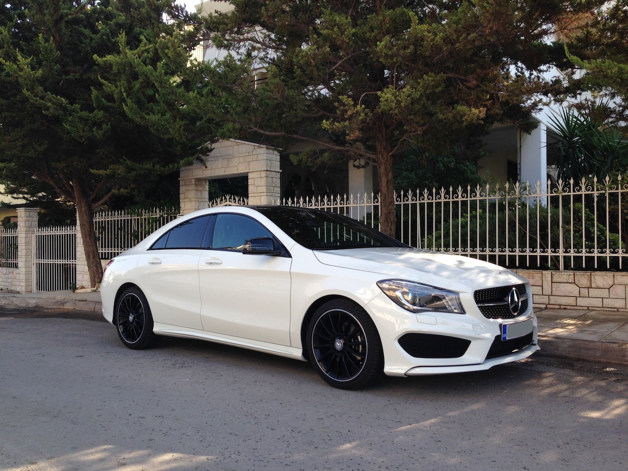 Mercedes Benz Cla 200 White