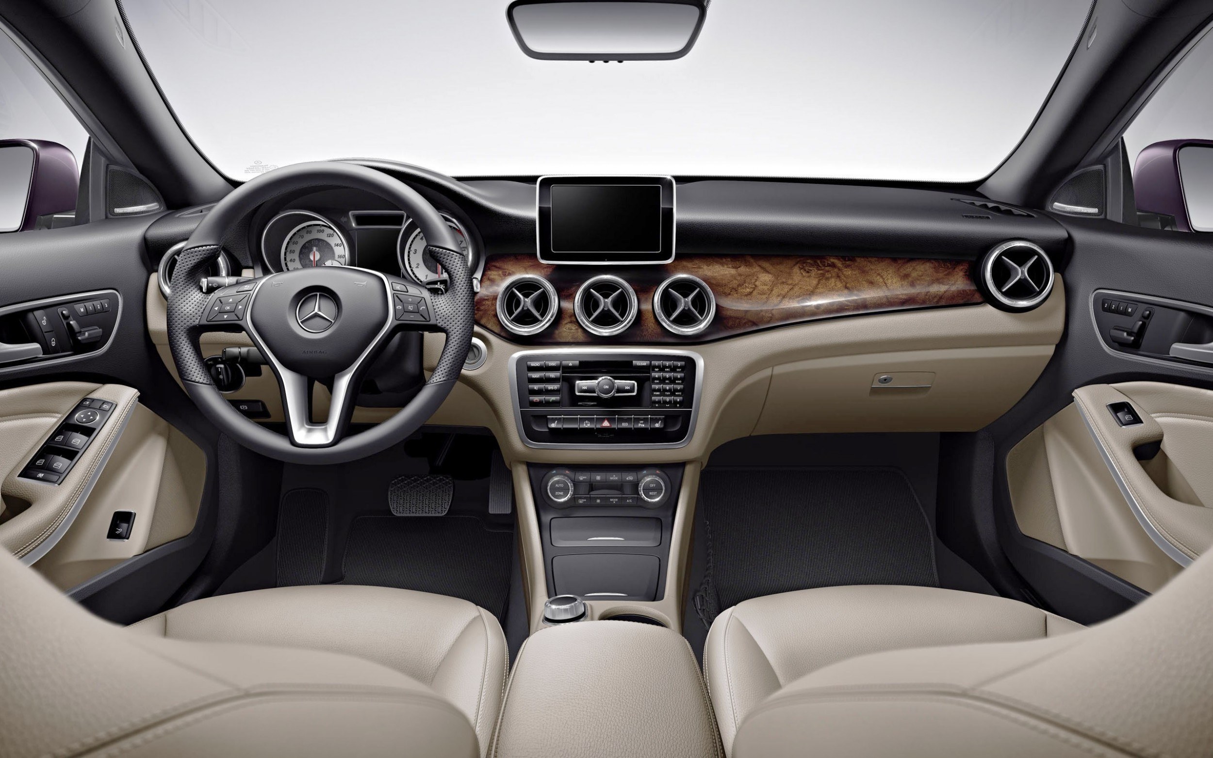 Mercedes Benz Cla 250 White