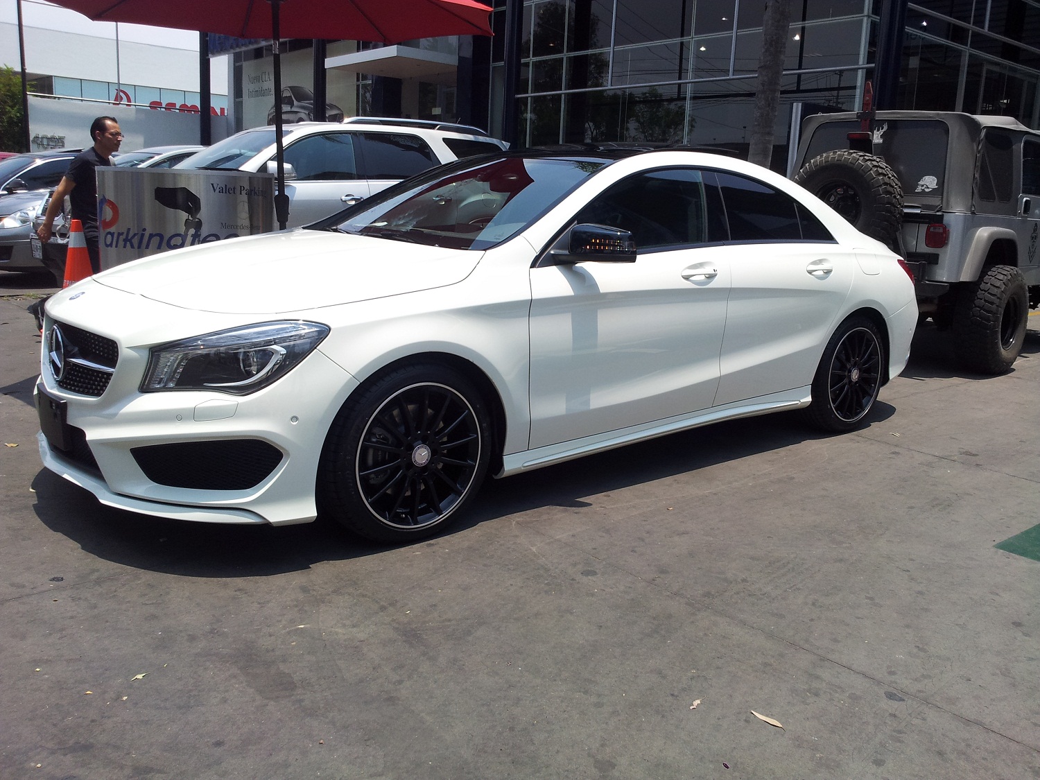 Mercedes Benz Cla 250 White