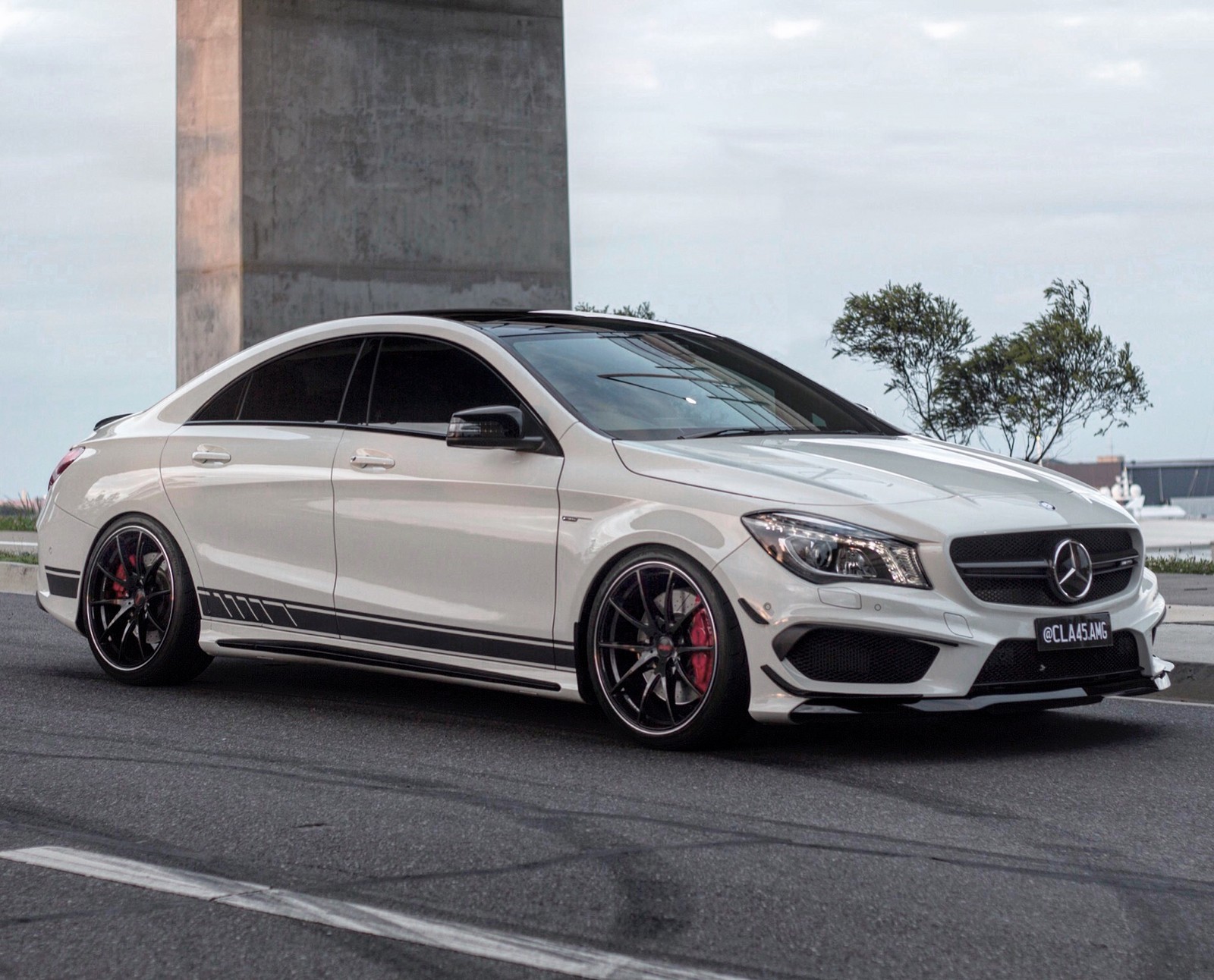 Mercedes Benz Cla 45 Amg White