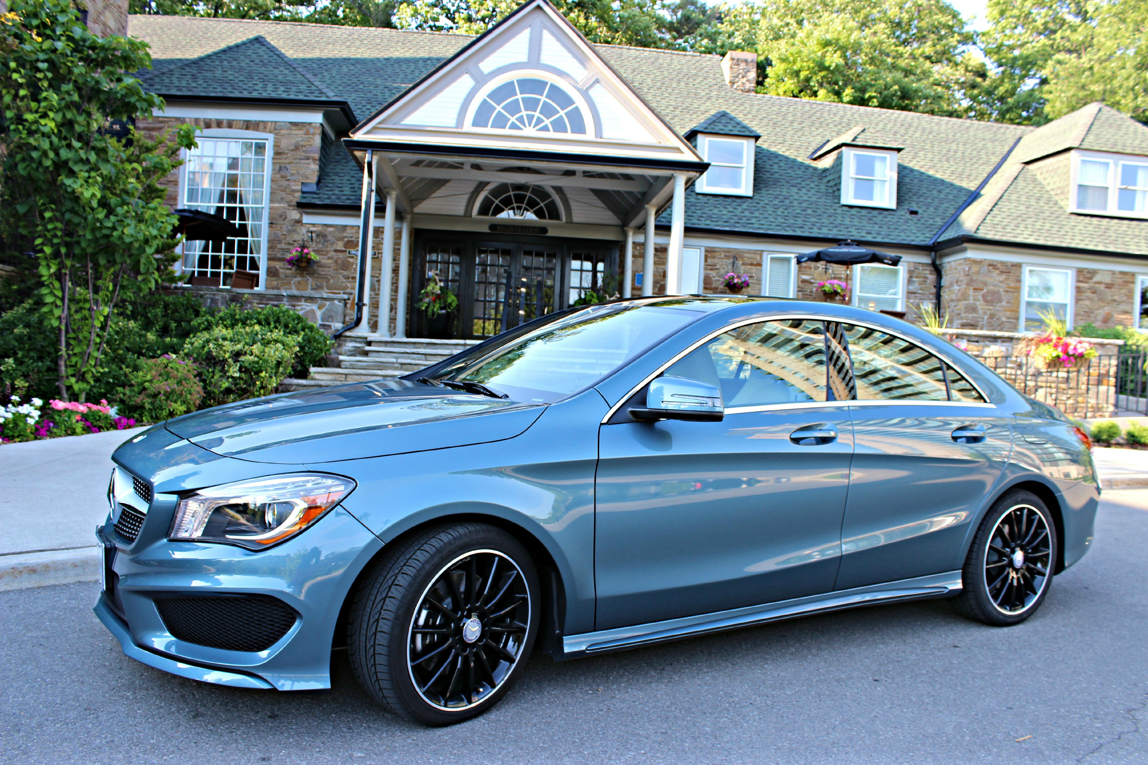 Mercedes Benz Cla Blue