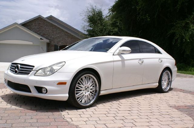 Mercedes Benz Cls 500 White