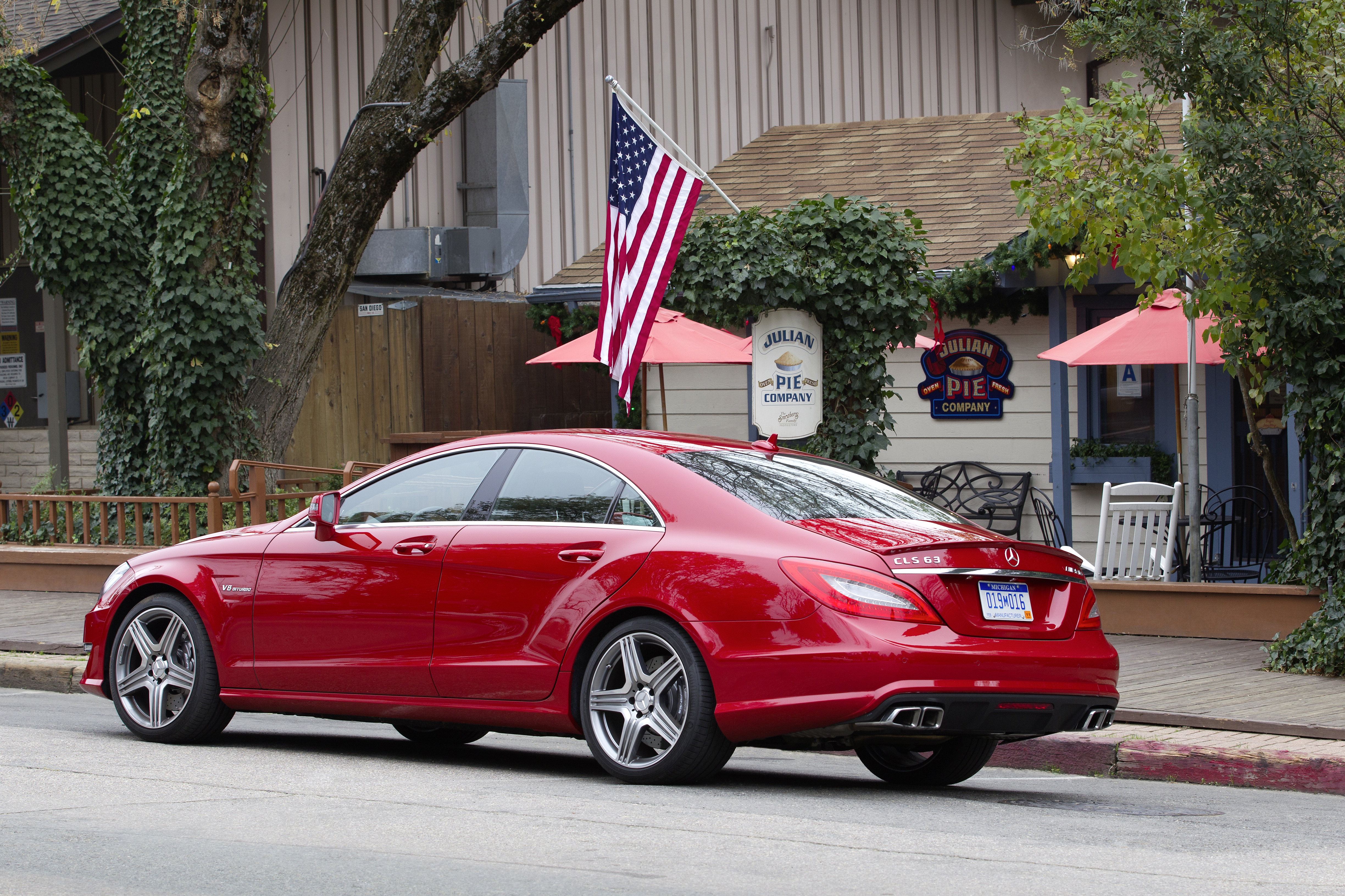 Mercedes Benz Cls Red