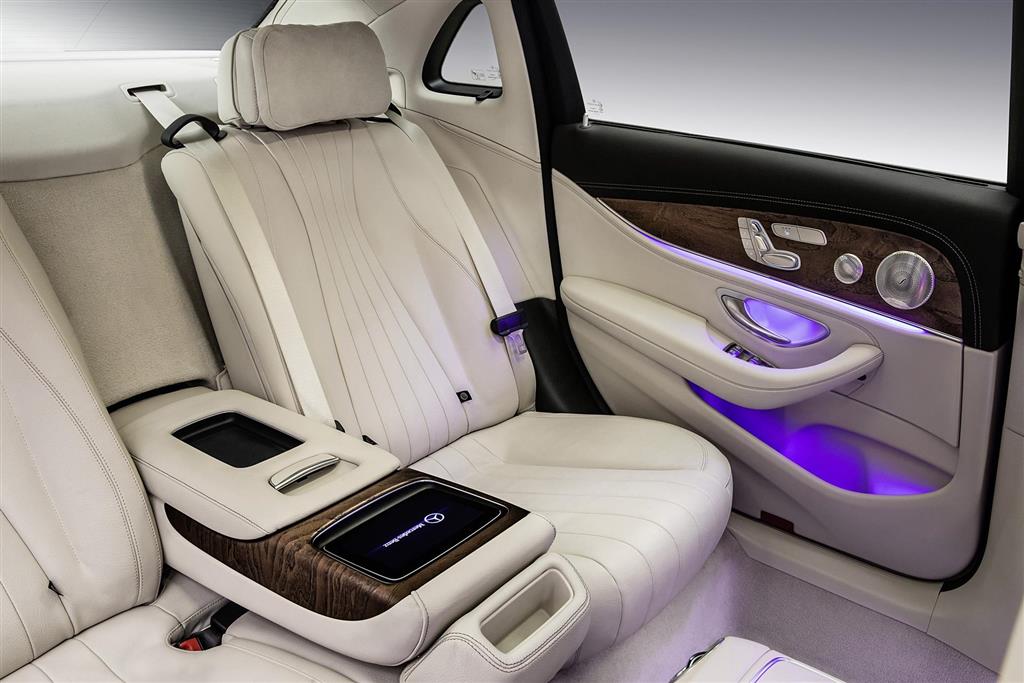 Mercedes Benz E Class Lwb