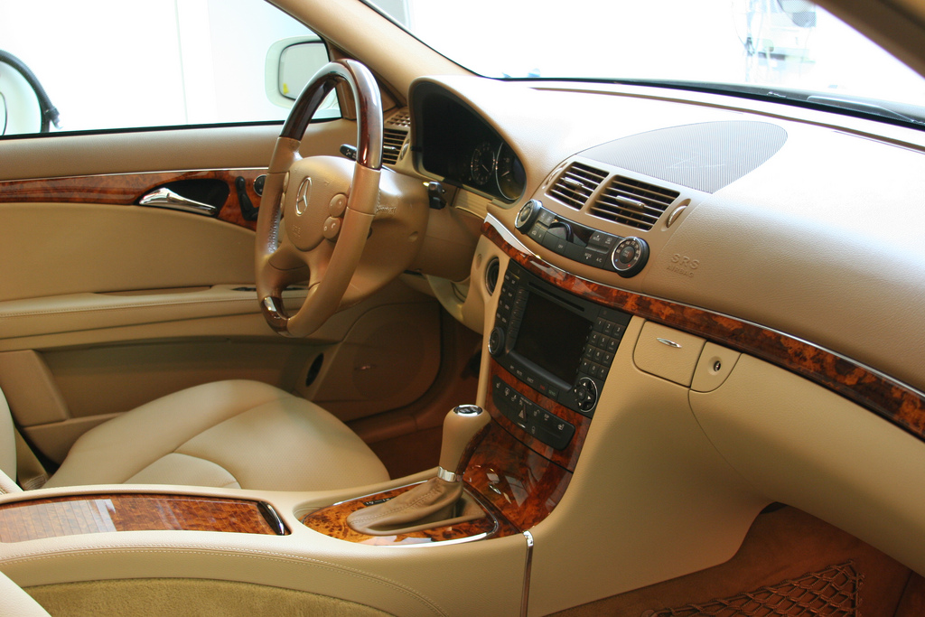 Mercedes Benz E Class W211