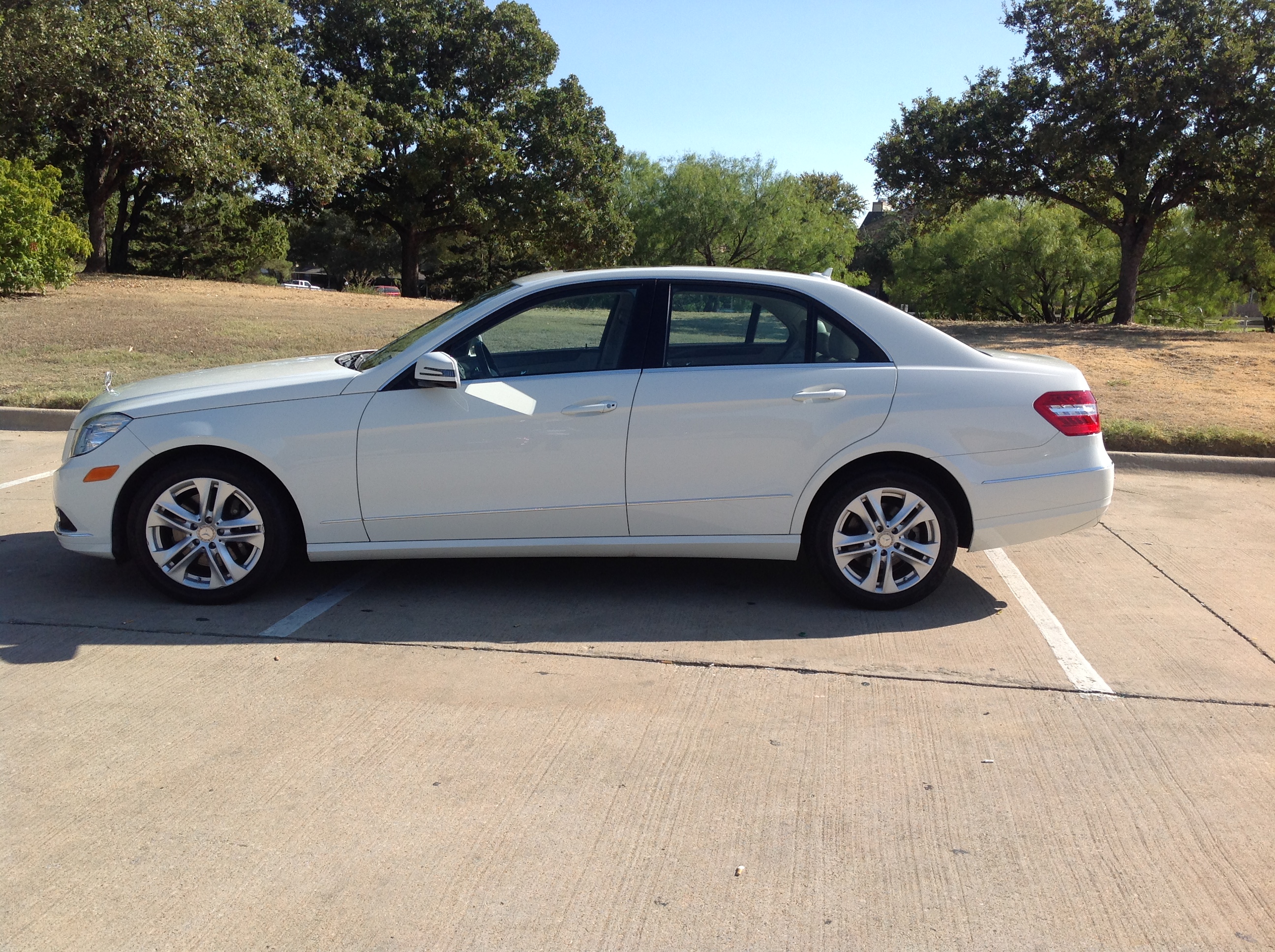 Mercedes Benz E350 White