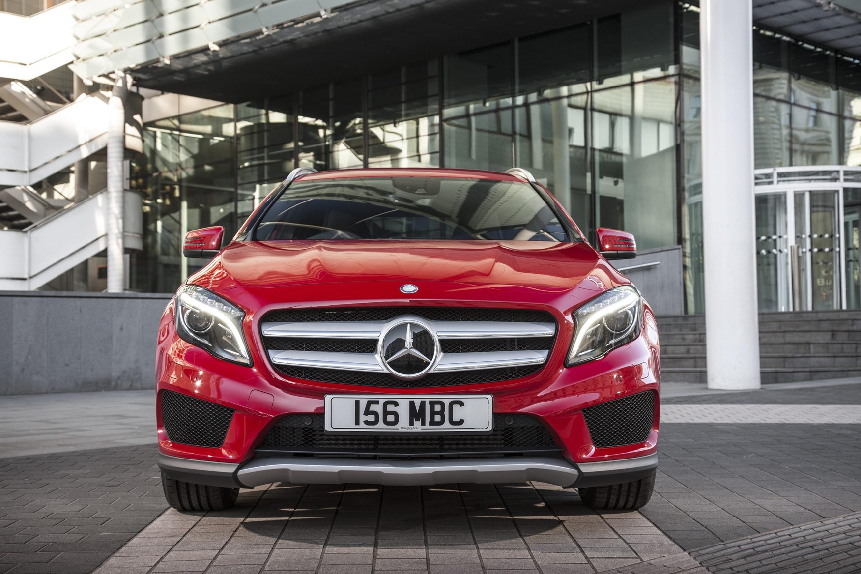 Mercedes Benz Gla 200 Red