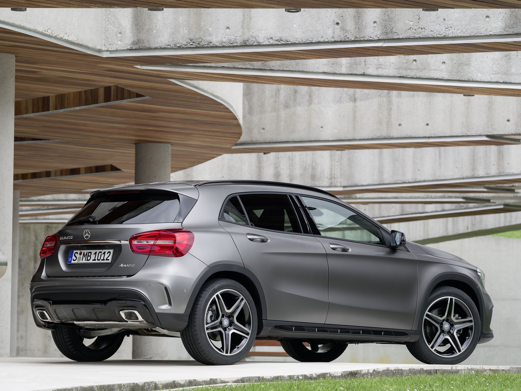 Mercedes Benz Gla 250 Amg