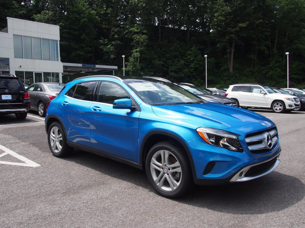Mercedes Benz Gla Blue