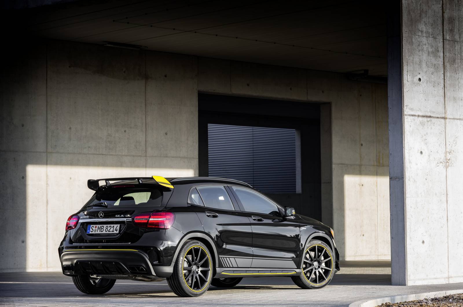 Mercedes Benz Gla Class Amg Yellow Night Edition
