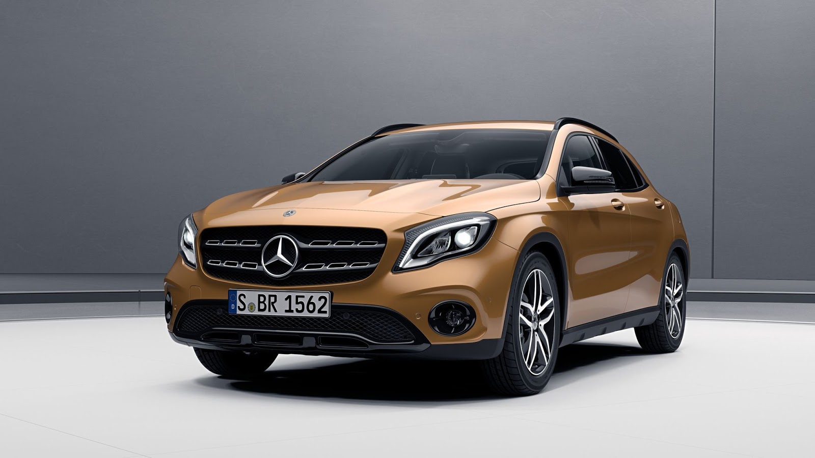 Mercedes Benz Gla Night Package