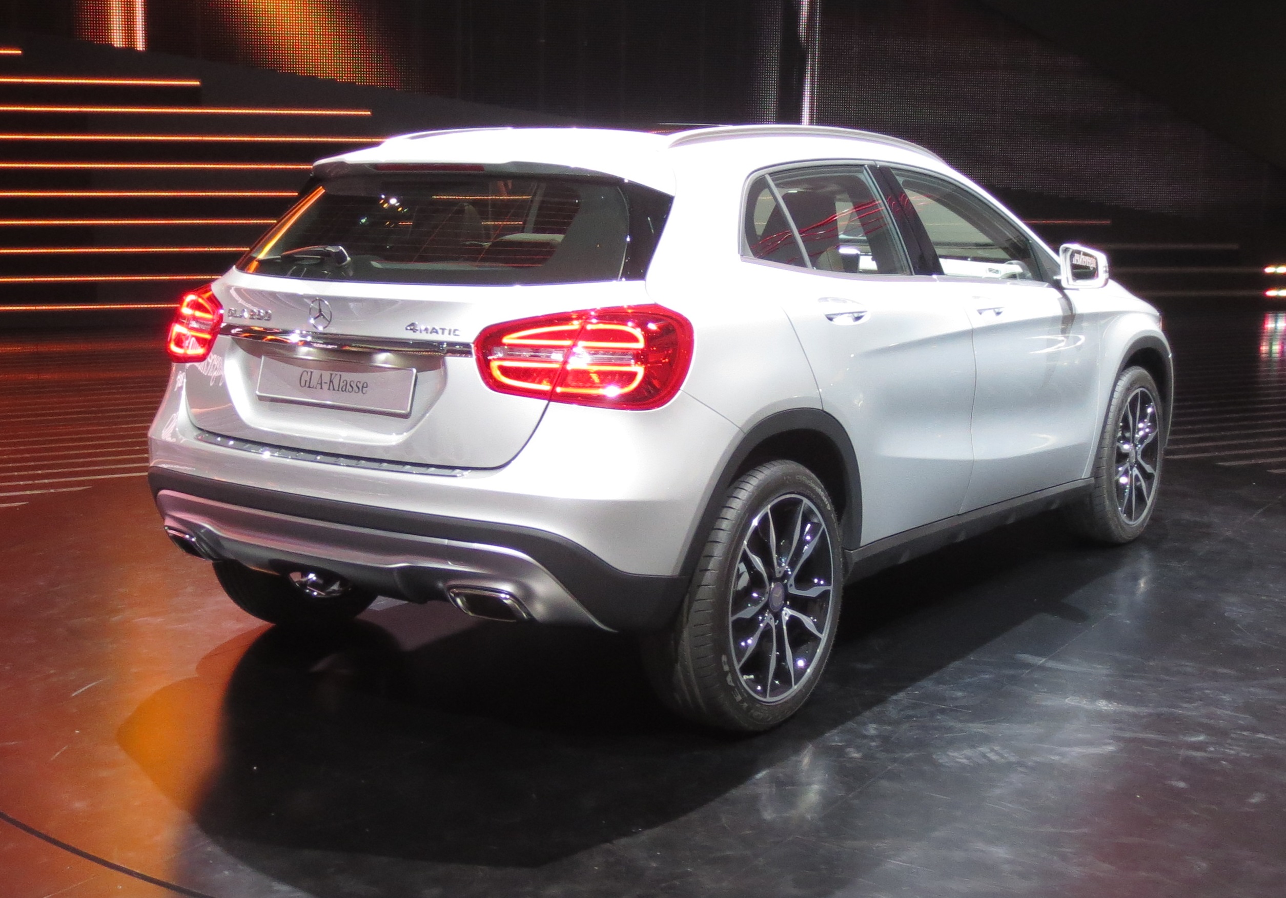 Mercedes Benz Gla White