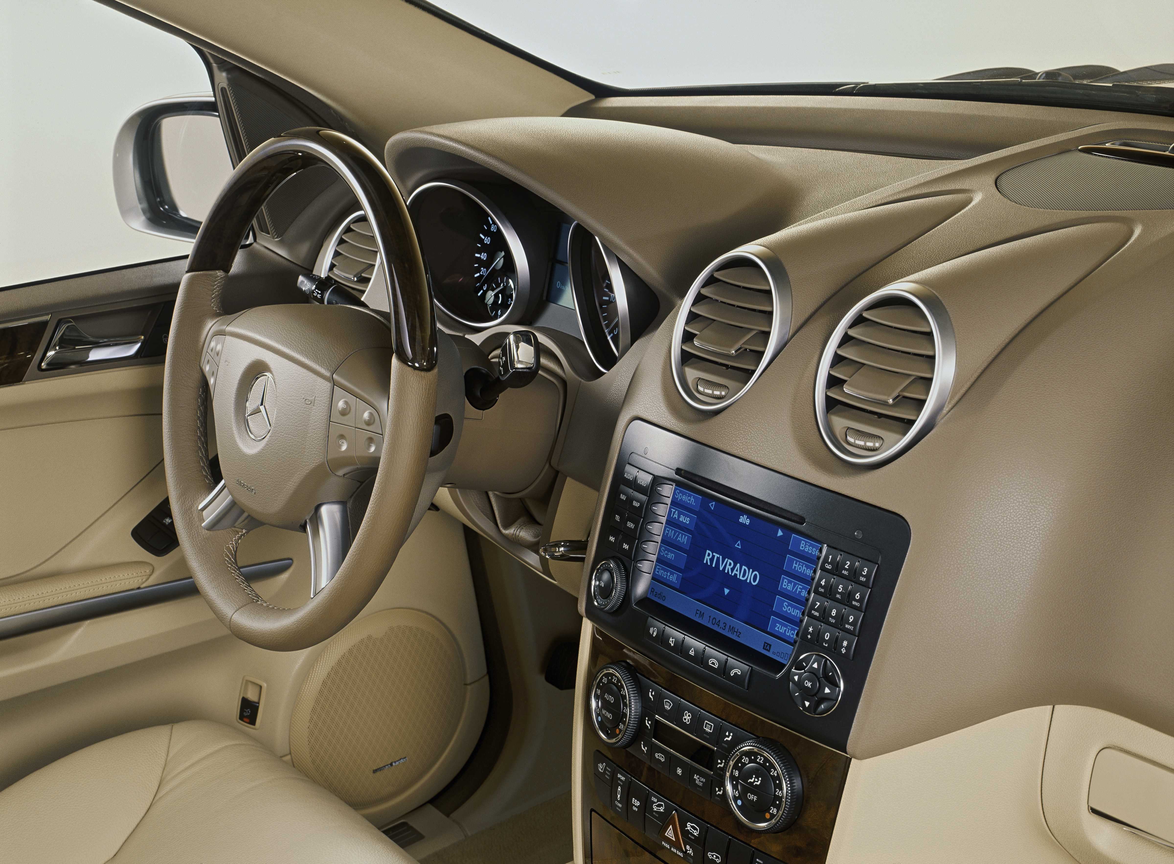 Mercedes Benz M Class 2005