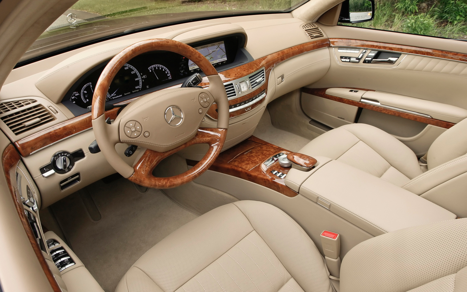 Mercedes Benz Maybach 2010