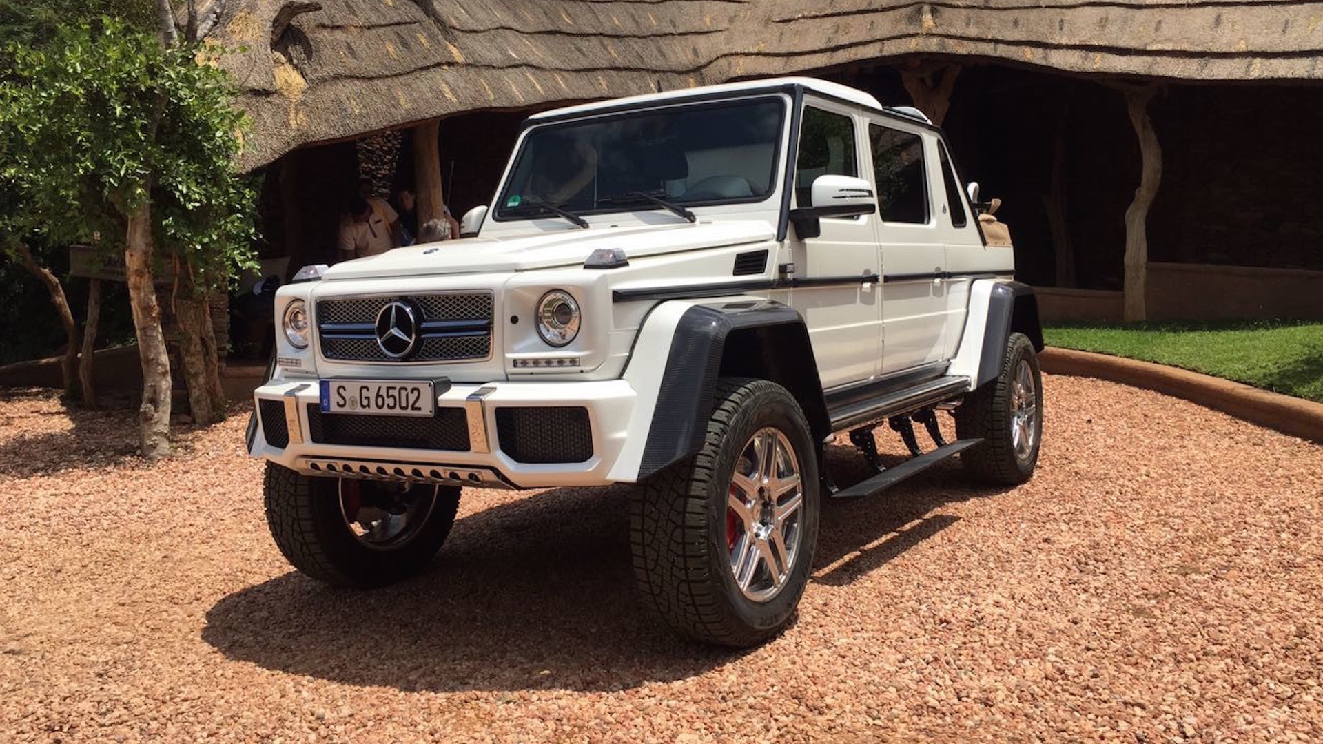 Mercedes Benz Maybach Jeep