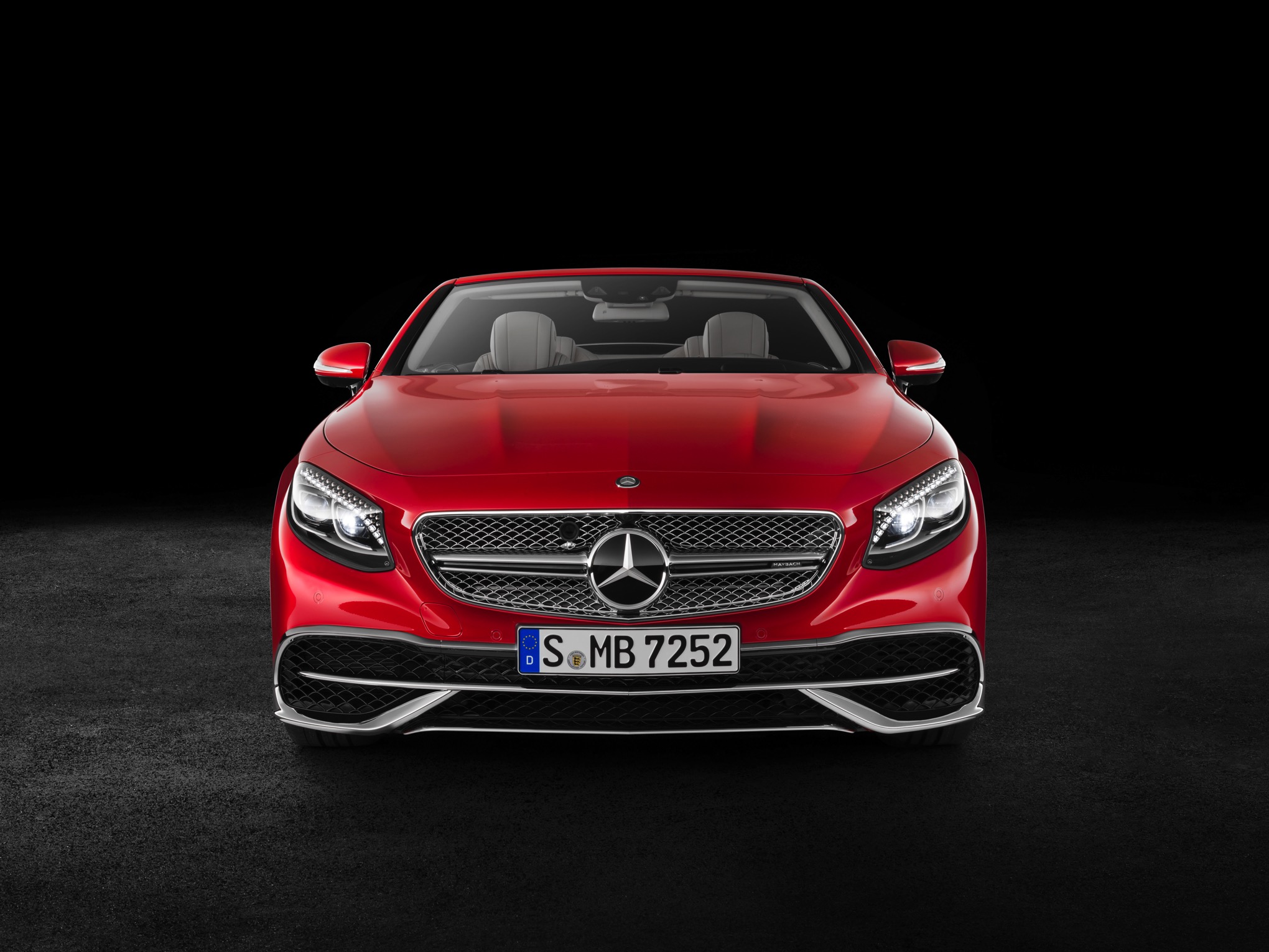 Mercedes Benz Maybach Red