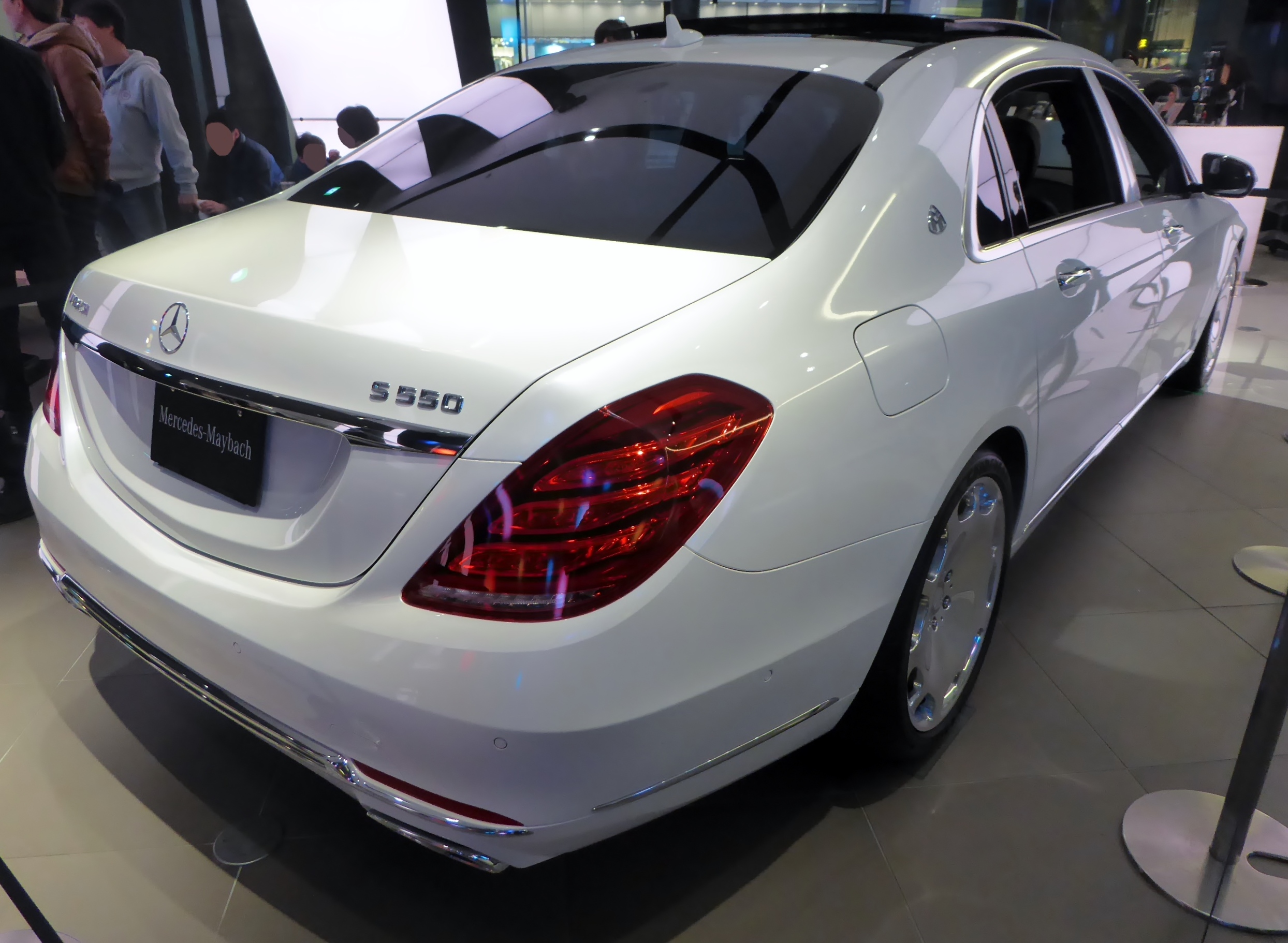 Mercedes Benz Maybach S550