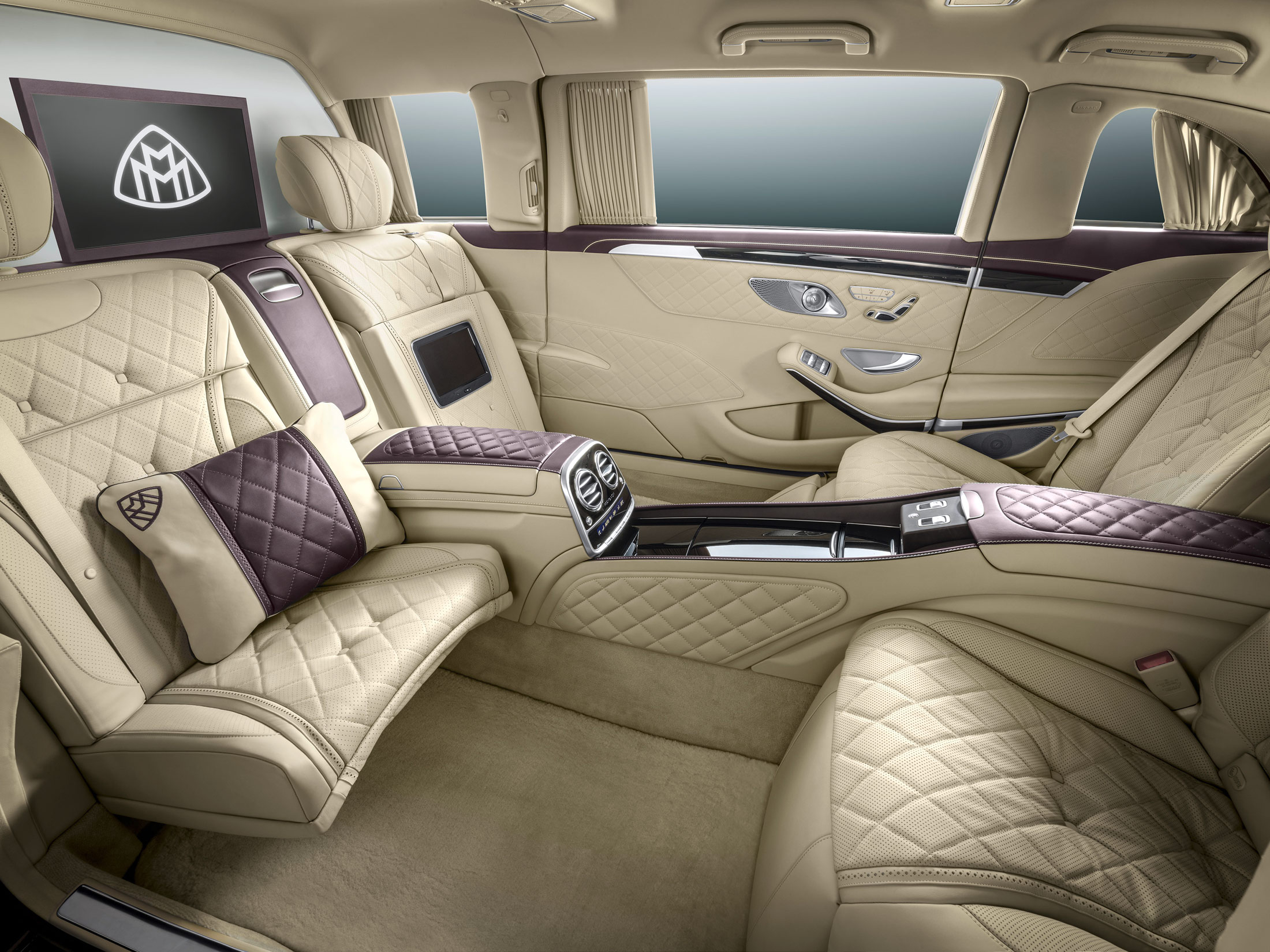 Mercedes Benz Maybach S600 Emperor