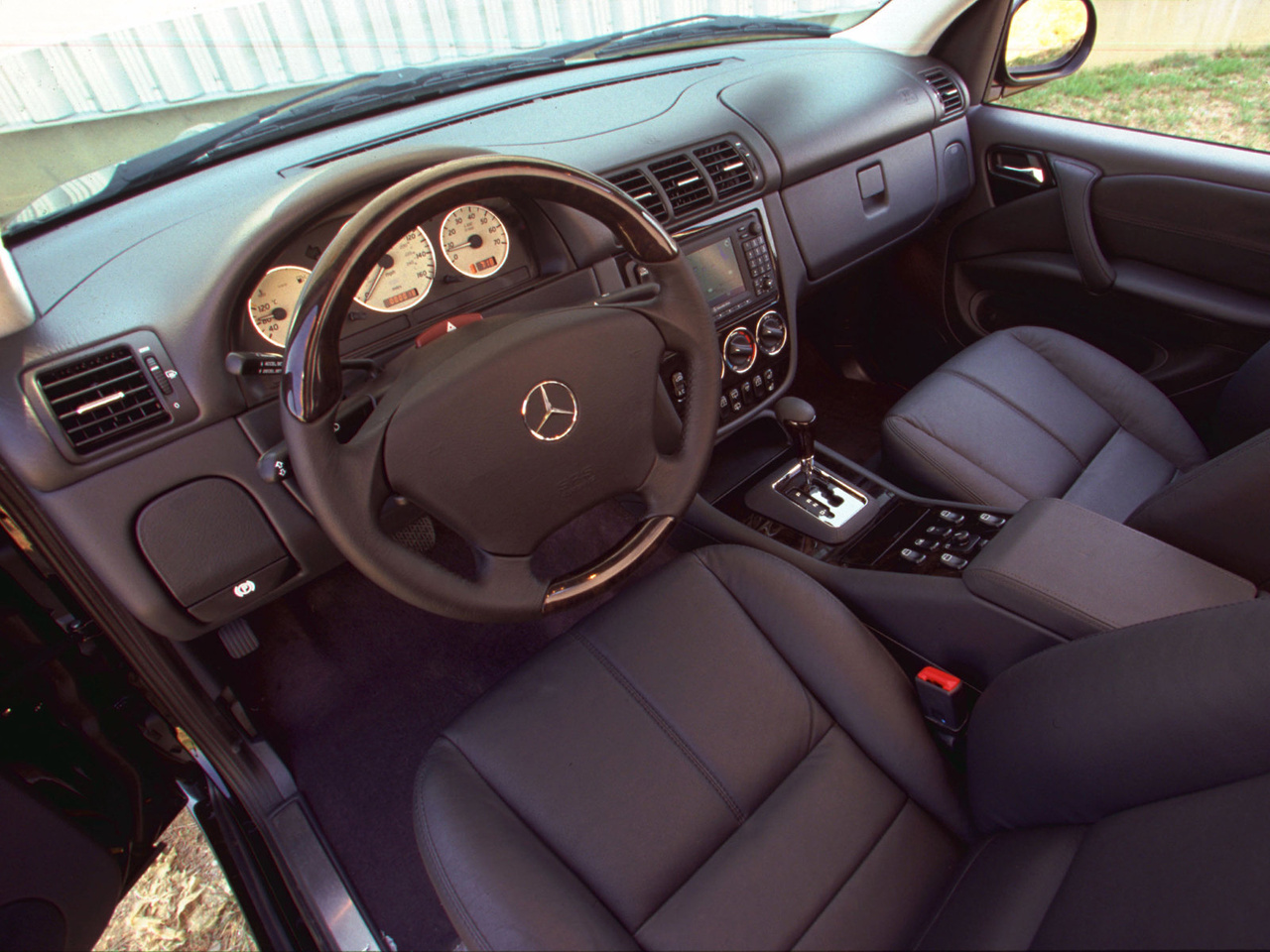 Mercedes Benz ML 2000