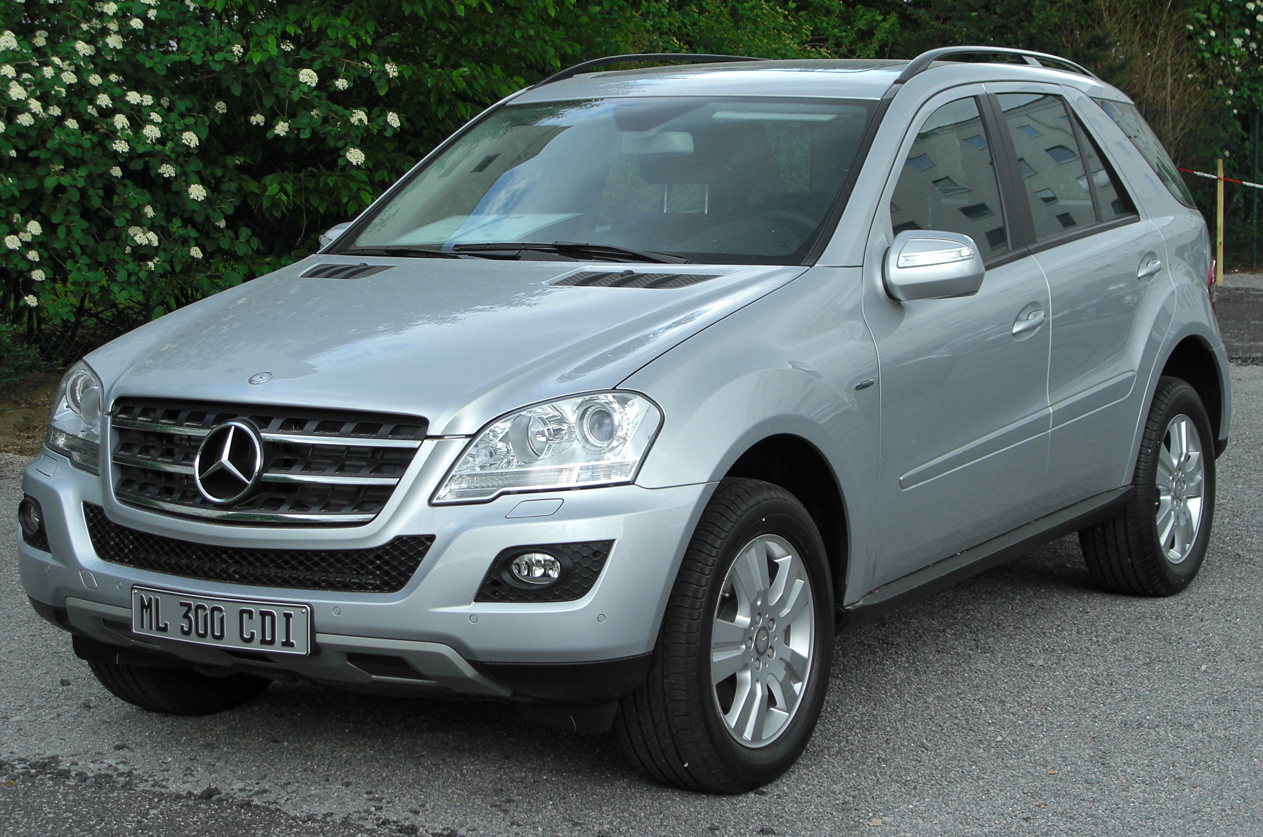 Mercedes Benz ML 300 Cdi 4matic Blueefficiency