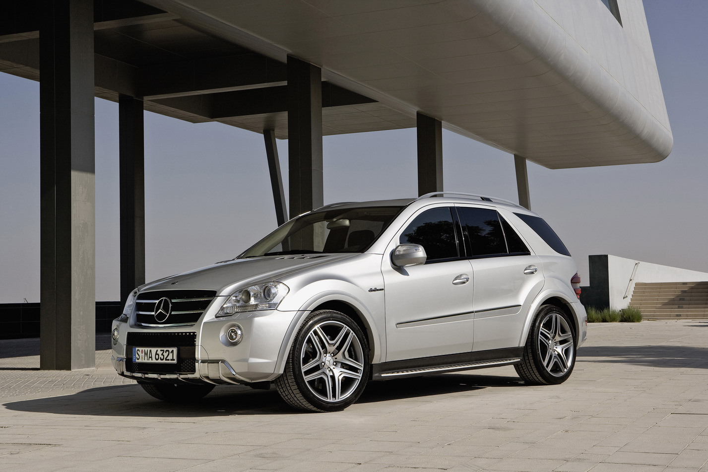 Mercedes Benz ML 65 Amg