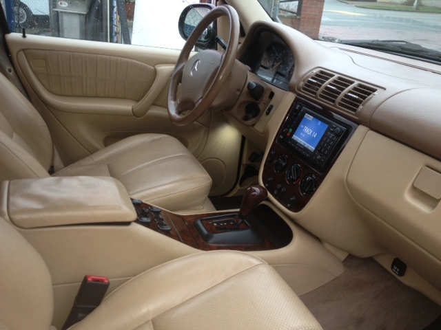 Mercedes Benz ML430