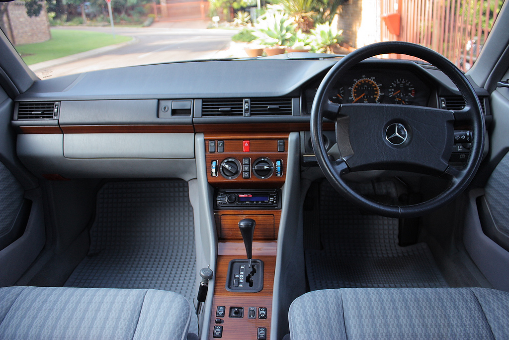 Mercedes Benz 300ce
