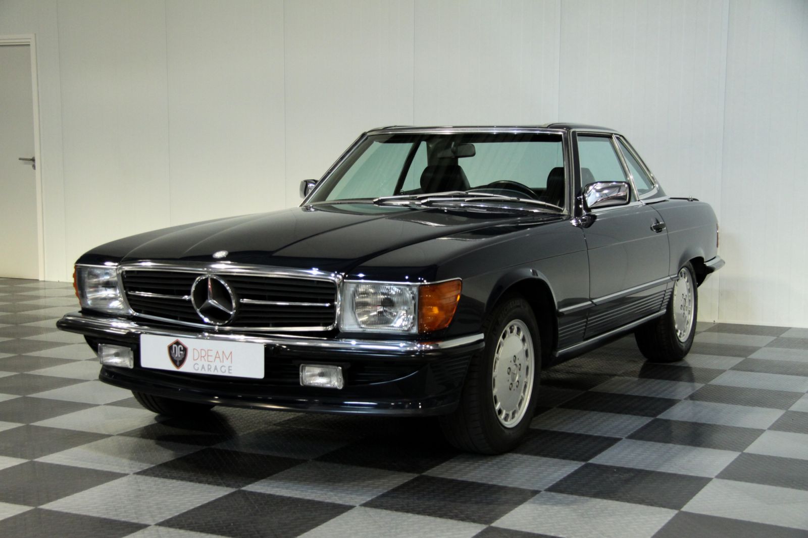 Mercedes Benz 500