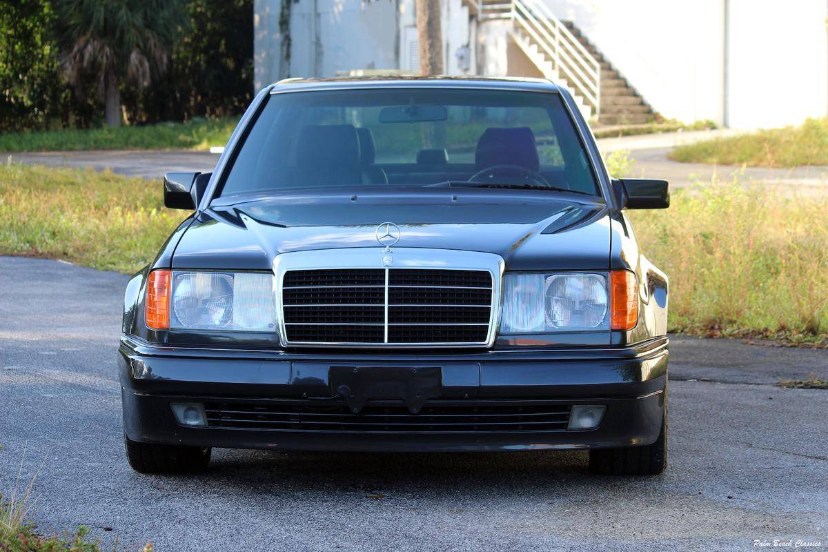 Mercedes Benz 500e