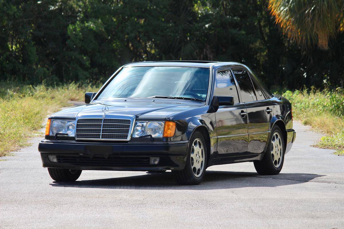 Mercedes Benz 500e
