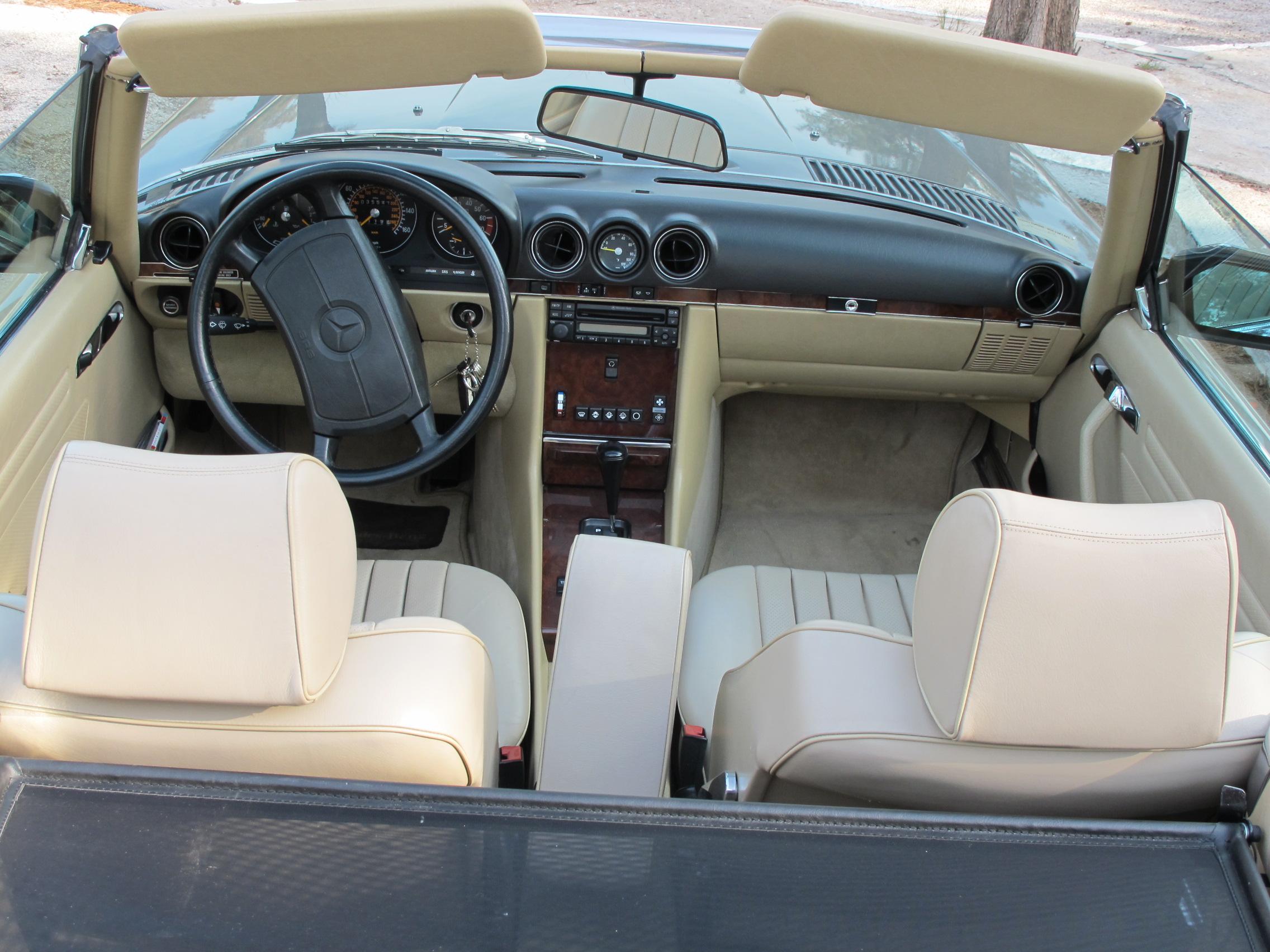 Mercedes Benz 560sl