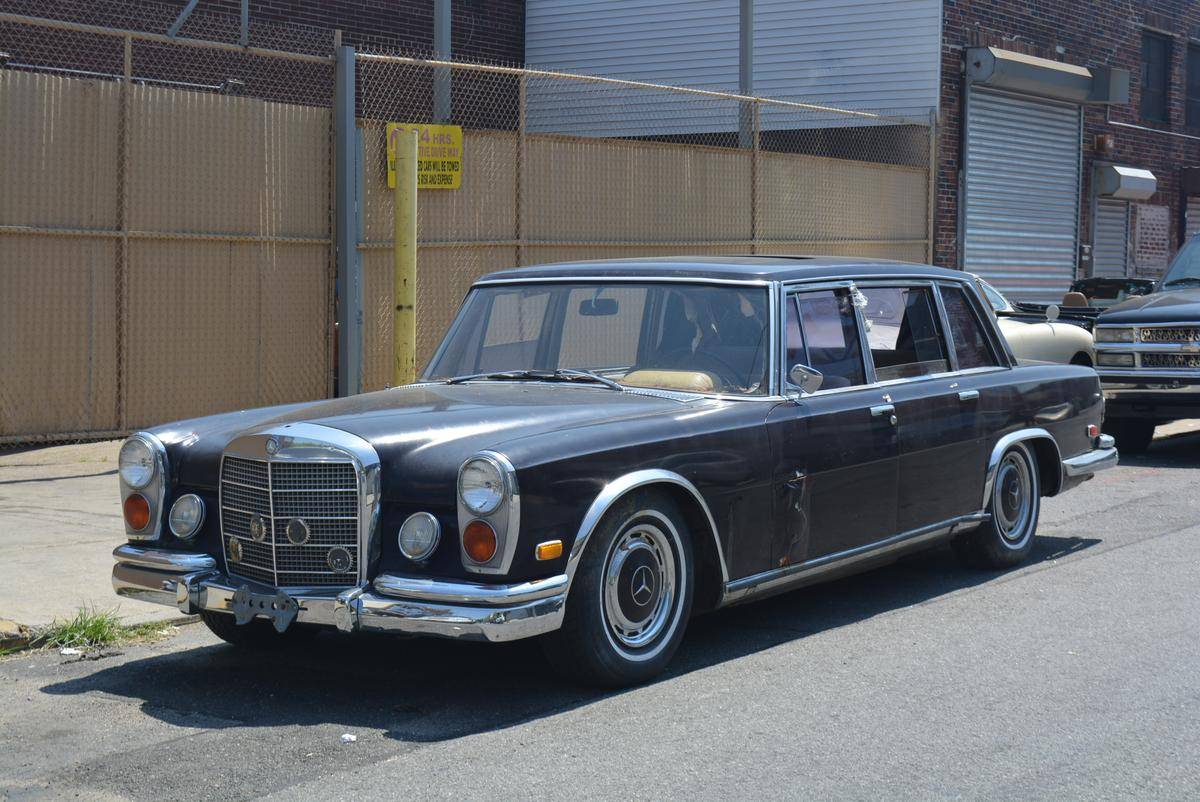 Mercedes Benz 600
