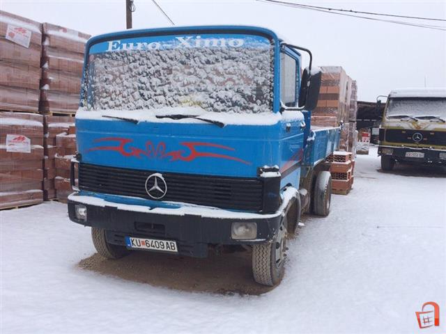 Mercedes Benz 813