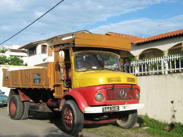 Mercedes Benz 911