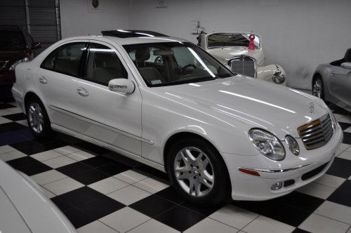 Mercedes Benz E320