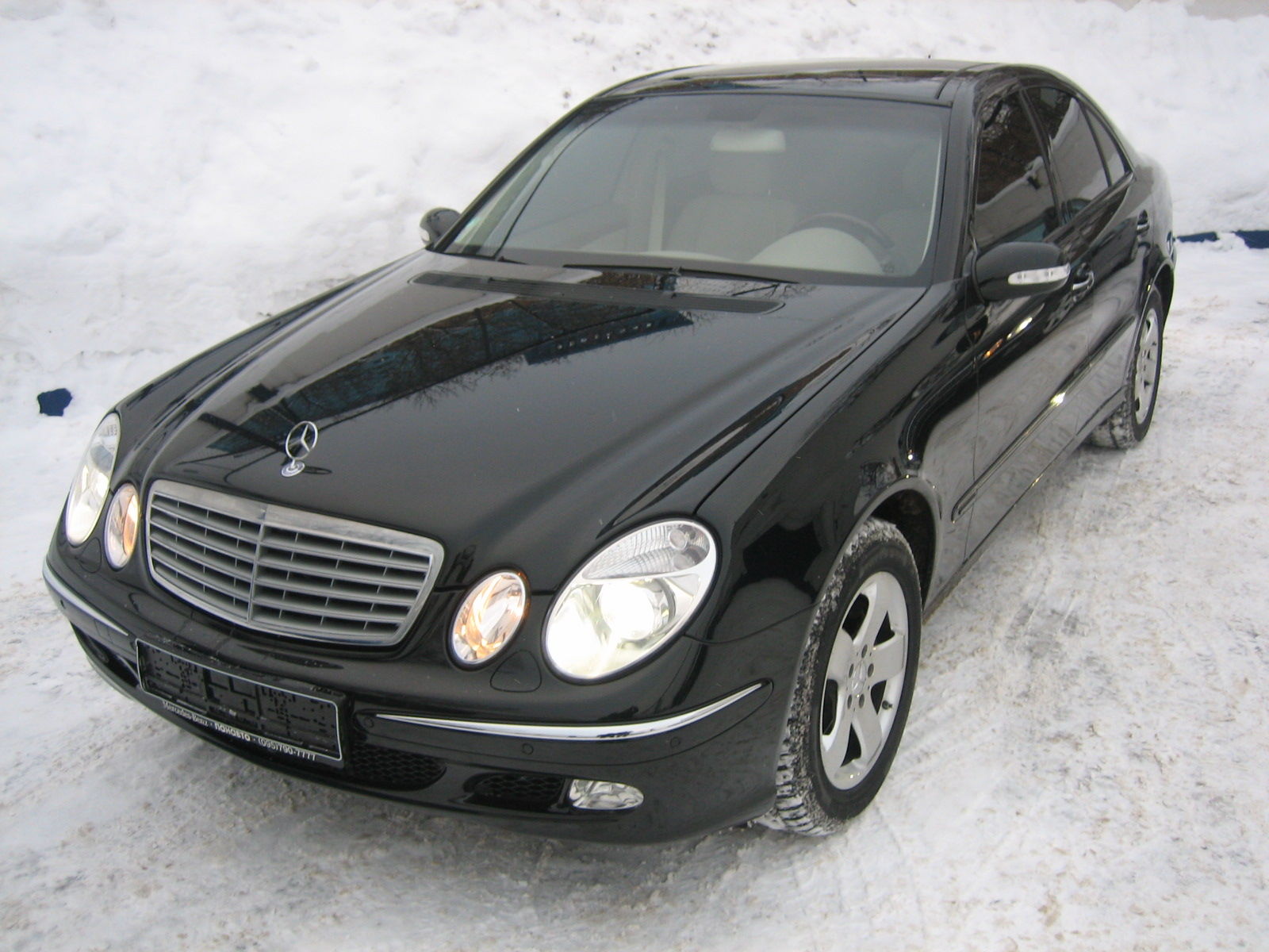 Mercedes Benz E320