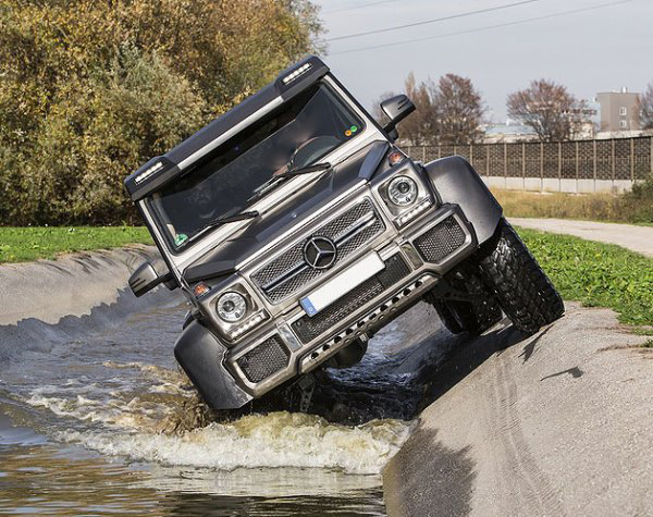 Mercedes Benz G63 6x6