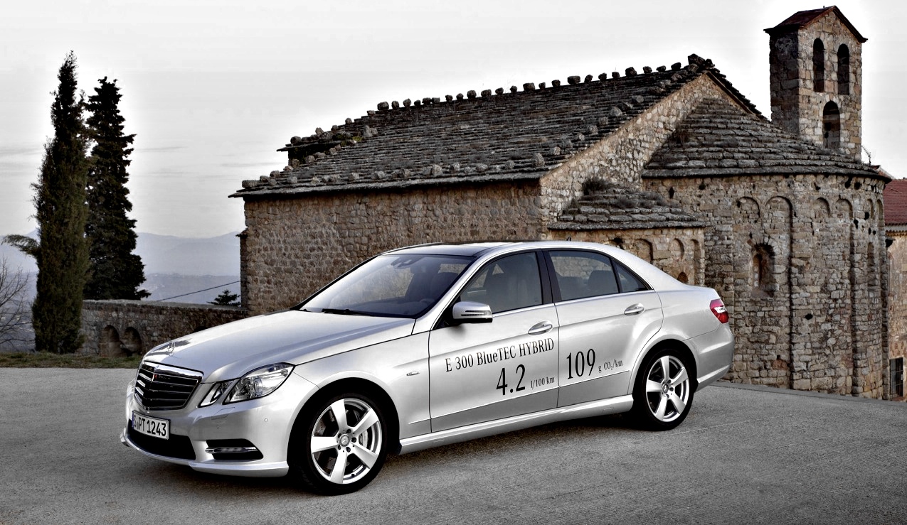 Mercedes Benz Hybrid