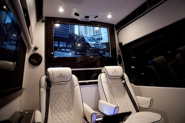Mercedes Benz Minivan