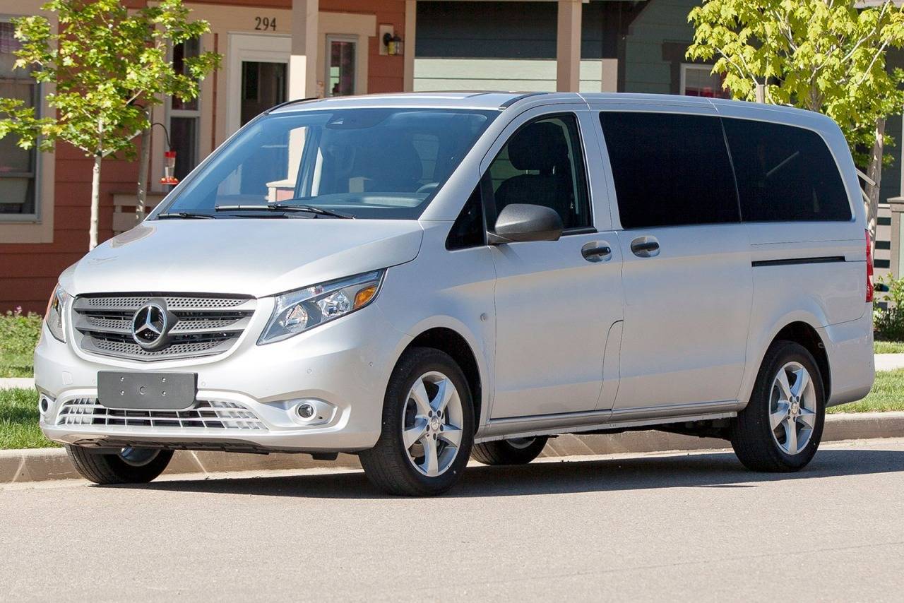 Mercedes Benz Minivan