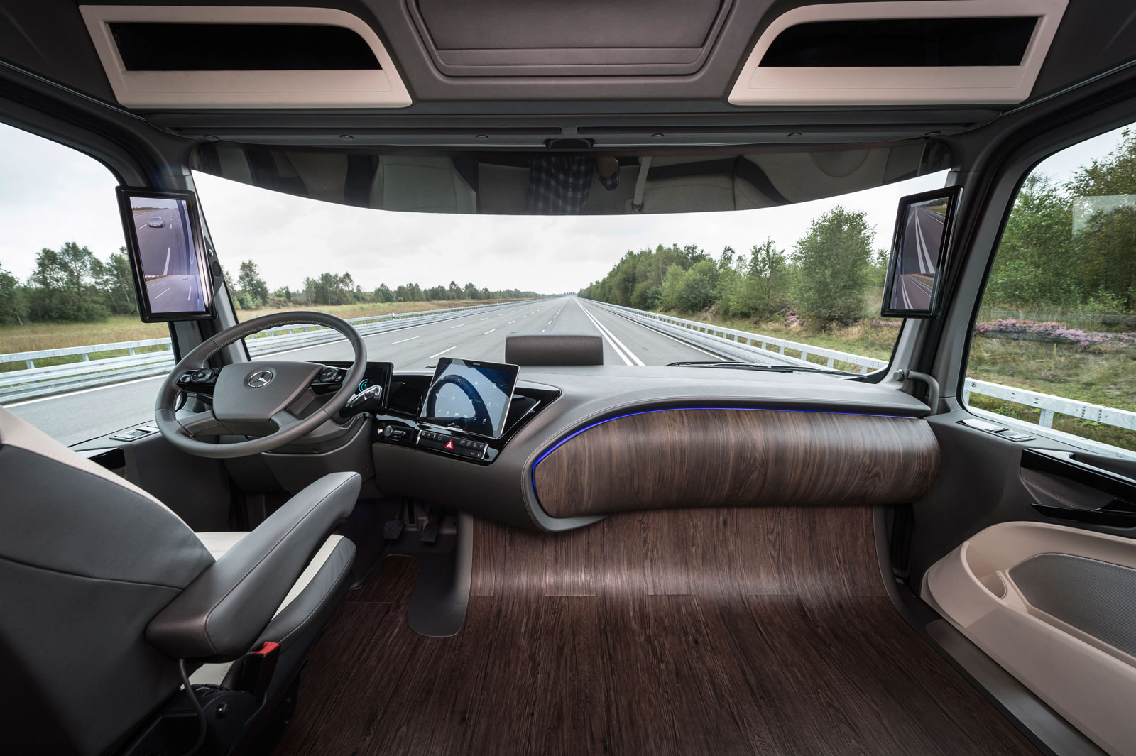 Mercedes Benz Truck