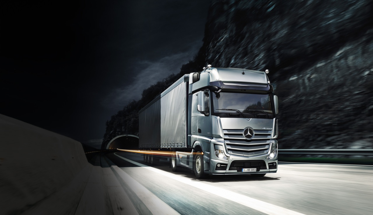 Mercedes Benz Truck