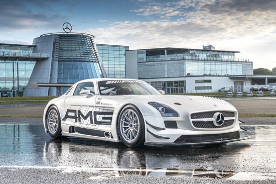 Mercedes Benz V8
