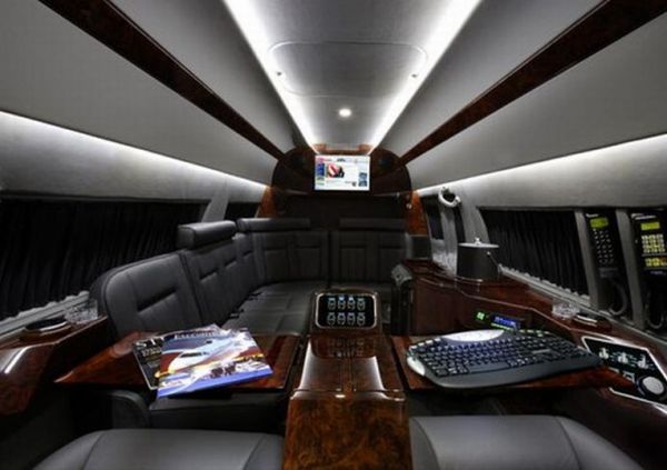 Mercedes Benz Van