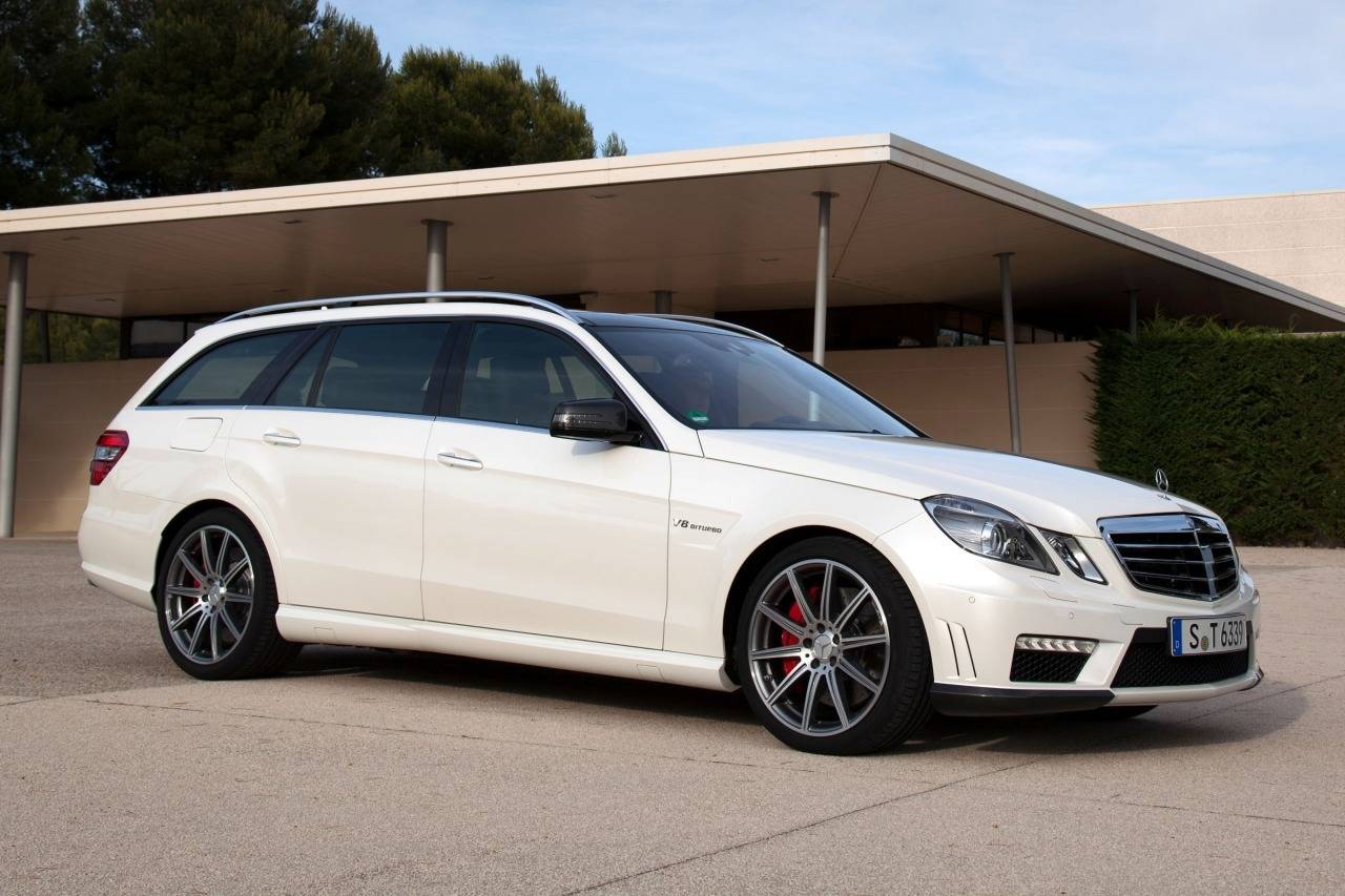 Mercedes Benz Wagon