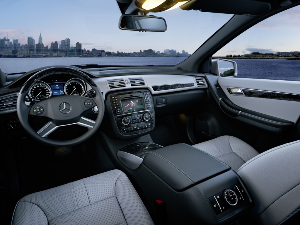 Mercedes Benz R Class 2012