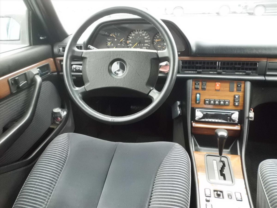 Mercedes Benz S Class 1990