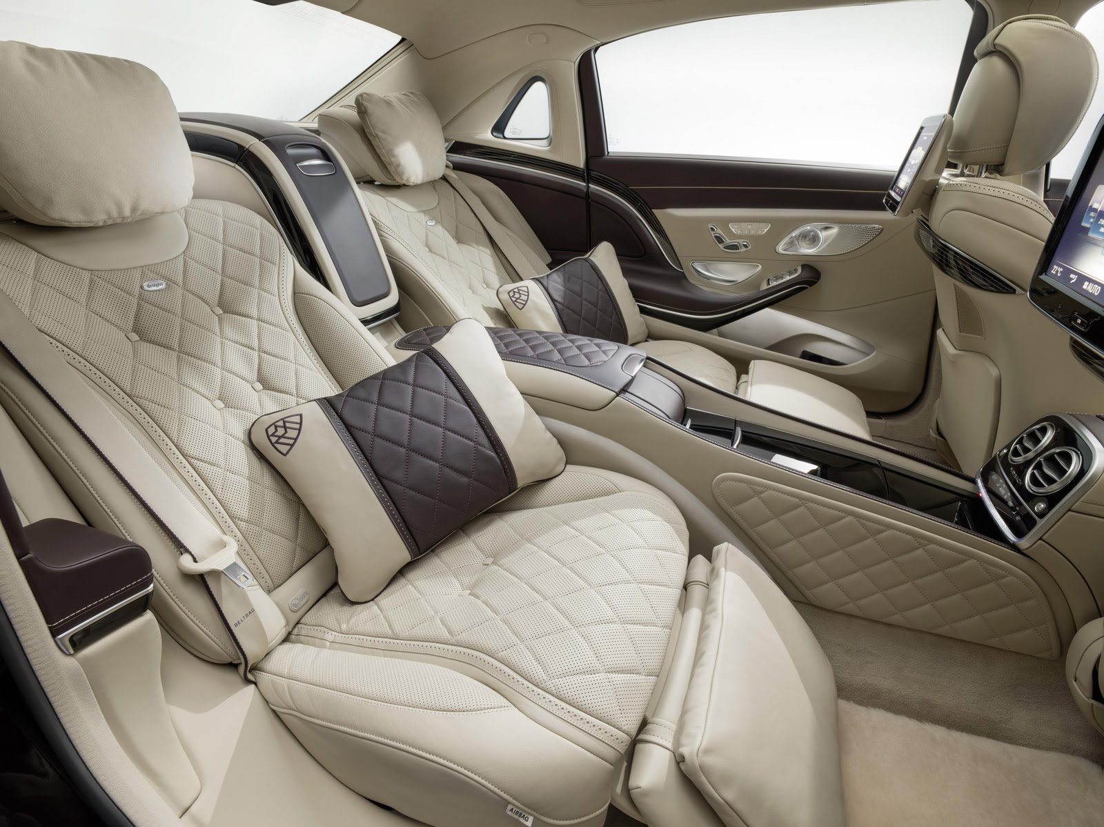 Mercedes Benz S Class Maybach 2015